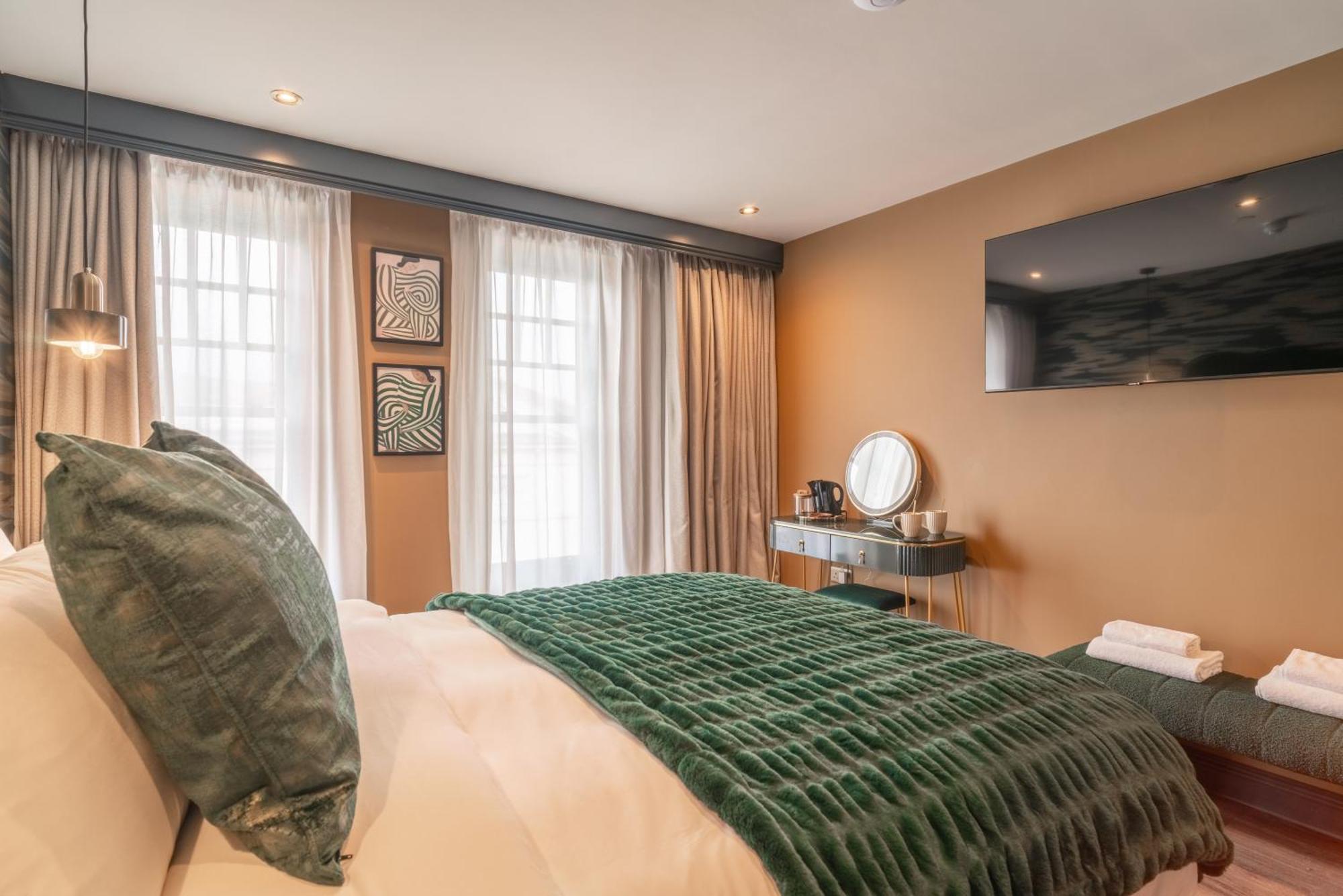 מרת'יר טידפיל Howfield Hotel מראה חיצוני תמונה