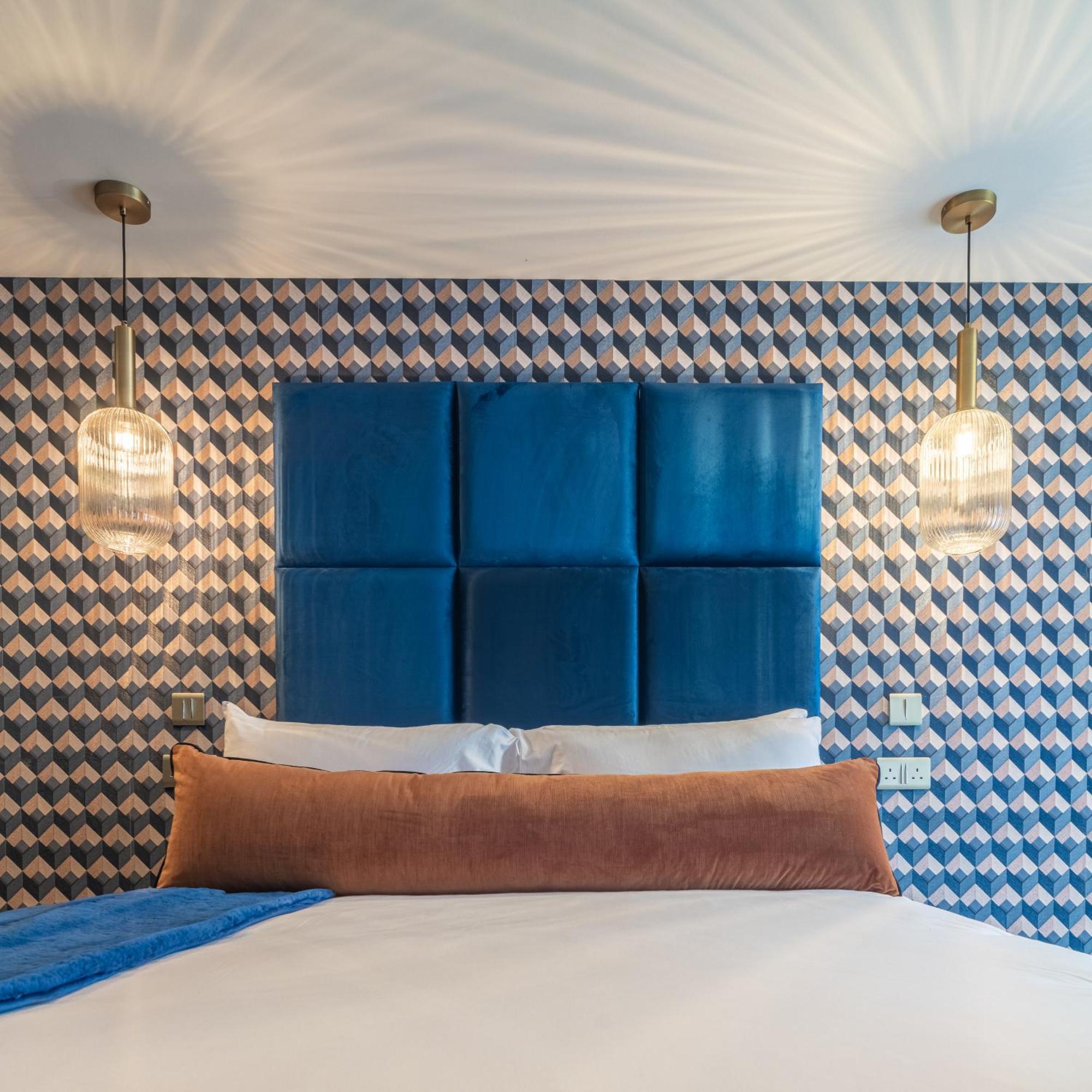 מרת'יר טידפיל Howfield Hotel מראה חיצוני תמונה